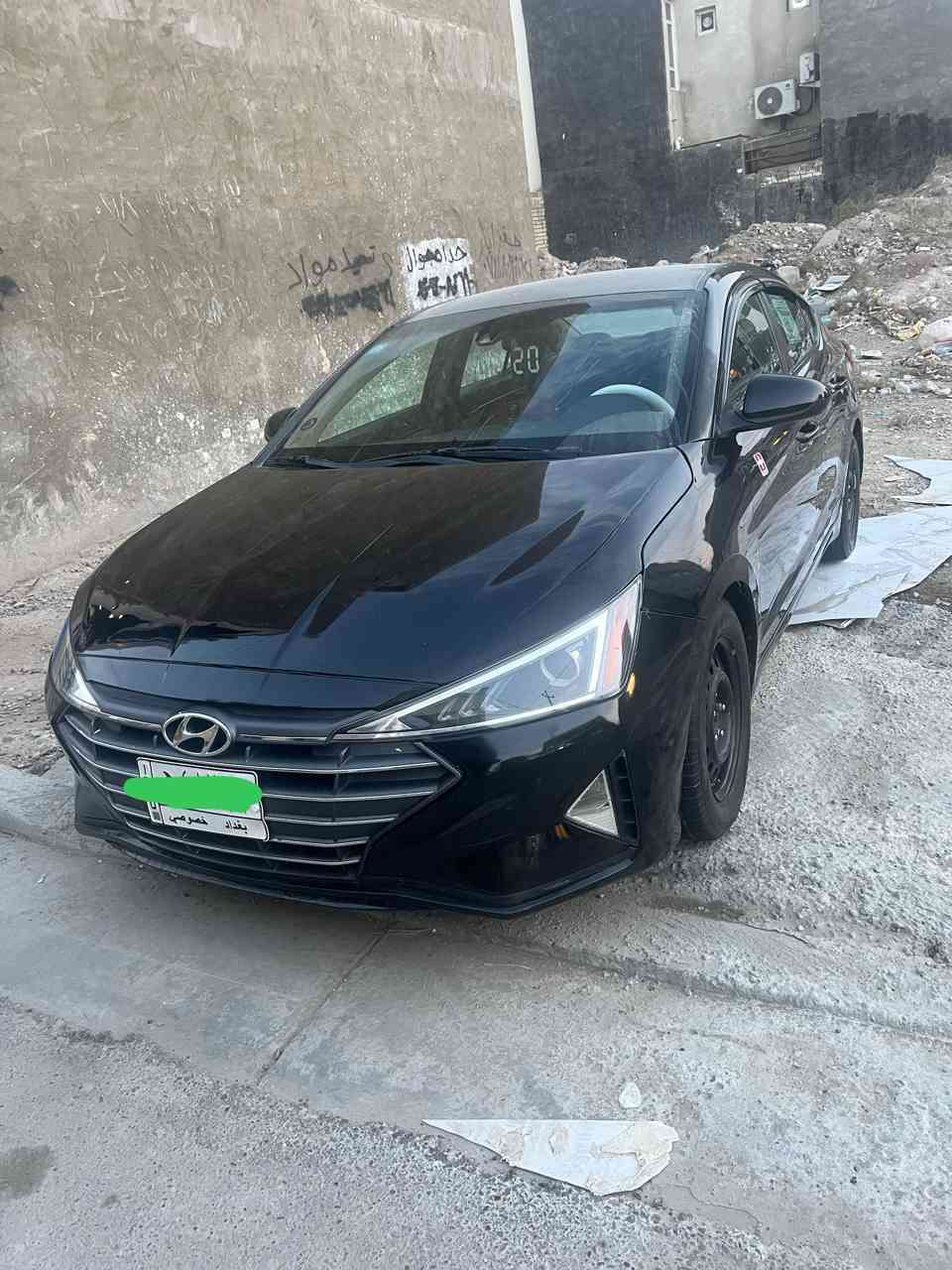 الســلام عليكم ألنترا موديل 2019 وارد أمريكي للبيع حادثها 3 قطع صبغ وثنين تبديل السيارة ماشية 68 الف ، حدادية خير من الله السيارة نضيفة ماناقصها شي سعرها 115 وبيها مجال بسيط حك الجية الاستفار على الرقم ***********8 متوفر واتساب
