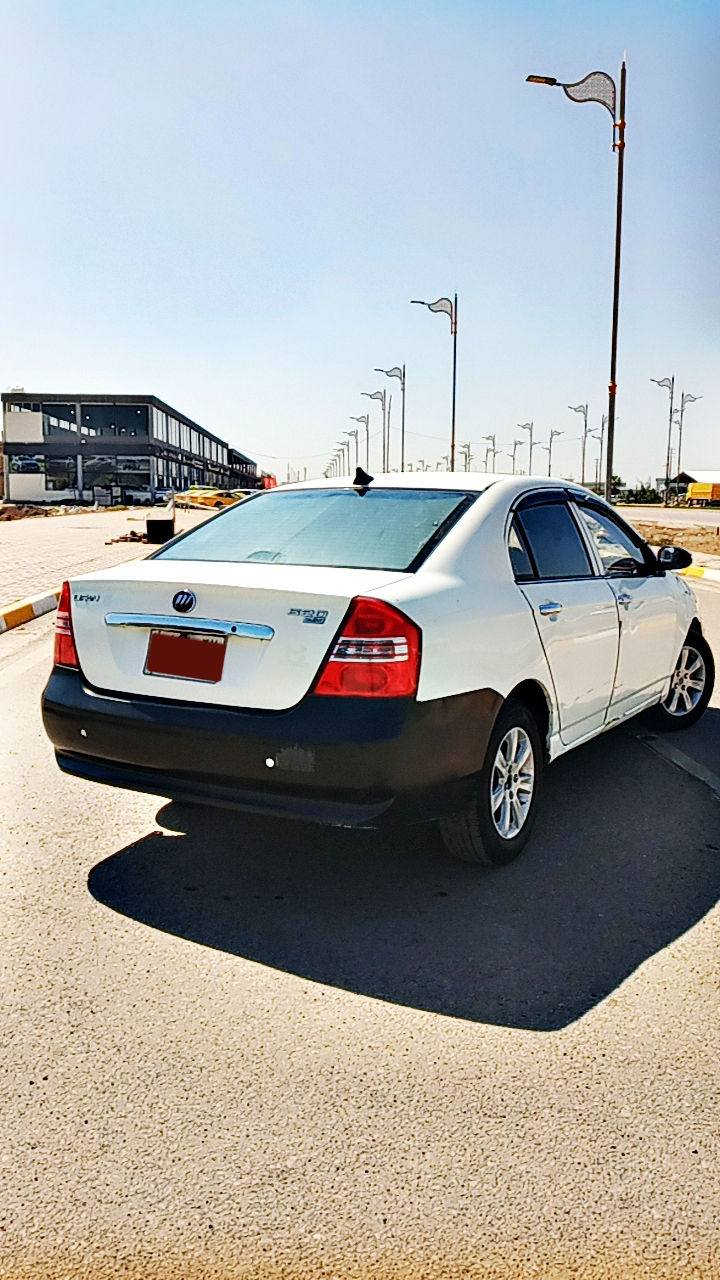 سلام عليكم ليفان 2013 مكفوله من الدعاميه للدعاميه تبريد تدفئه 
كير مكينه كفاله لا تنقيص ولا تبخير 
حداديه  80 /100 
تخم تاير جديد 
باتري جديد 
فيتبم جديد 
كهربائيات 
 كلها شغاله 
 العنوان واسط صويره
***********
السعر 35 وبيها مجال روح ودور خواتهه بيش تلكاهن مستعجل
