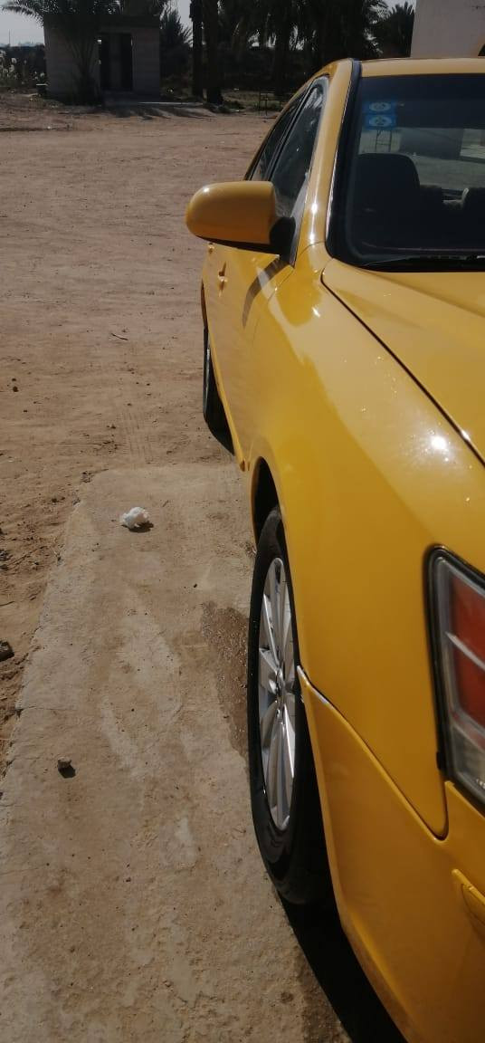 السلام عليكم.
سوناتا وارد امريكي ضررها جاملغ الأمامي فقط موديل 10
السياره جاهزه وخير من الله مكينه كير حداديه 
مكان السياره الدوانيه ناحيه نفر ***********السعر 115وبيها مجال بسيط
