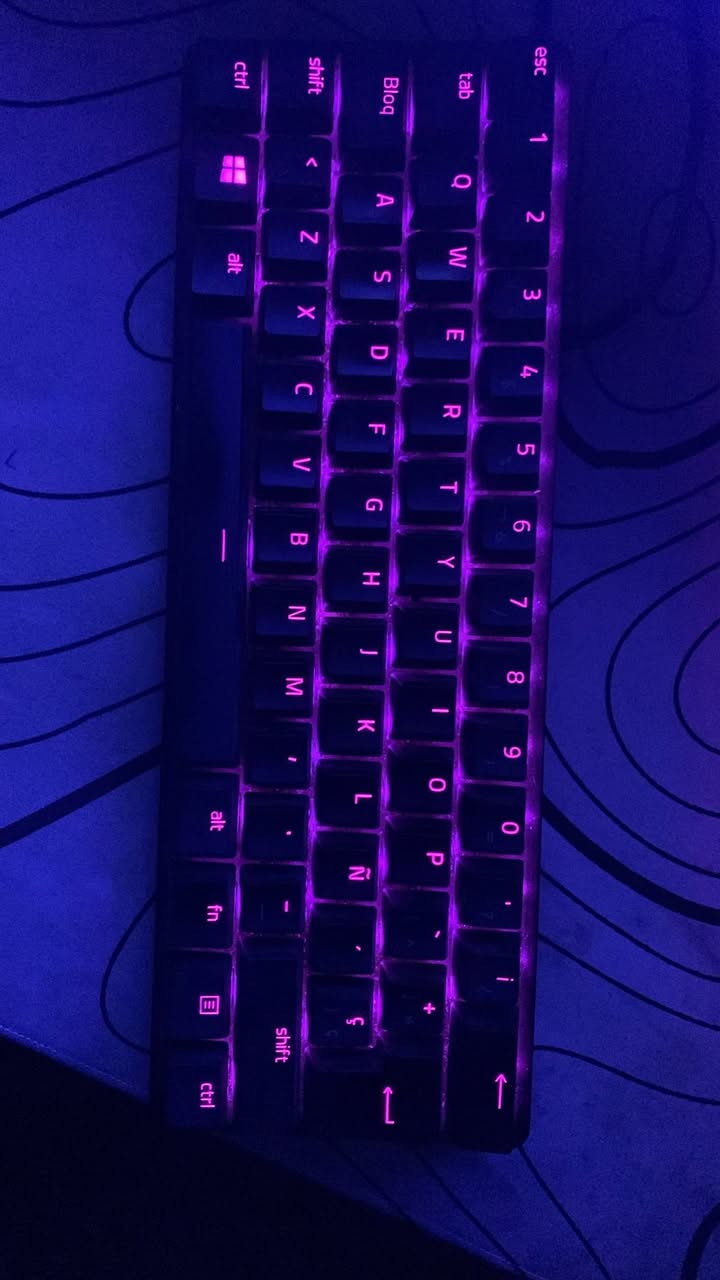 سلام عليكم تجميعة مستعمله سنتين للبيع استخدام شخصي وكل شي مابيها
RTX 3060 Zotac twin edge
AMD R5 5600X
تخزين SSD 240gb
وHDD 930gb
(RAM 16 8x8) pny xlrb 3200
M.B Asrock B450M Pro4
650W
وياها كيبورد وماوس من شركه ريزر 
Huntsman mini 60% 
Viper ultimate وايرليس
انطي سعرك وتدلل بعد 
مكاني بغداد زيونه (ماعندي توصيل)


**إذا كنت صاحب هذا الإعلان وتريد حذفه لأي سبب، رجاءا أرسل رسالة إلى الدعم الفني**