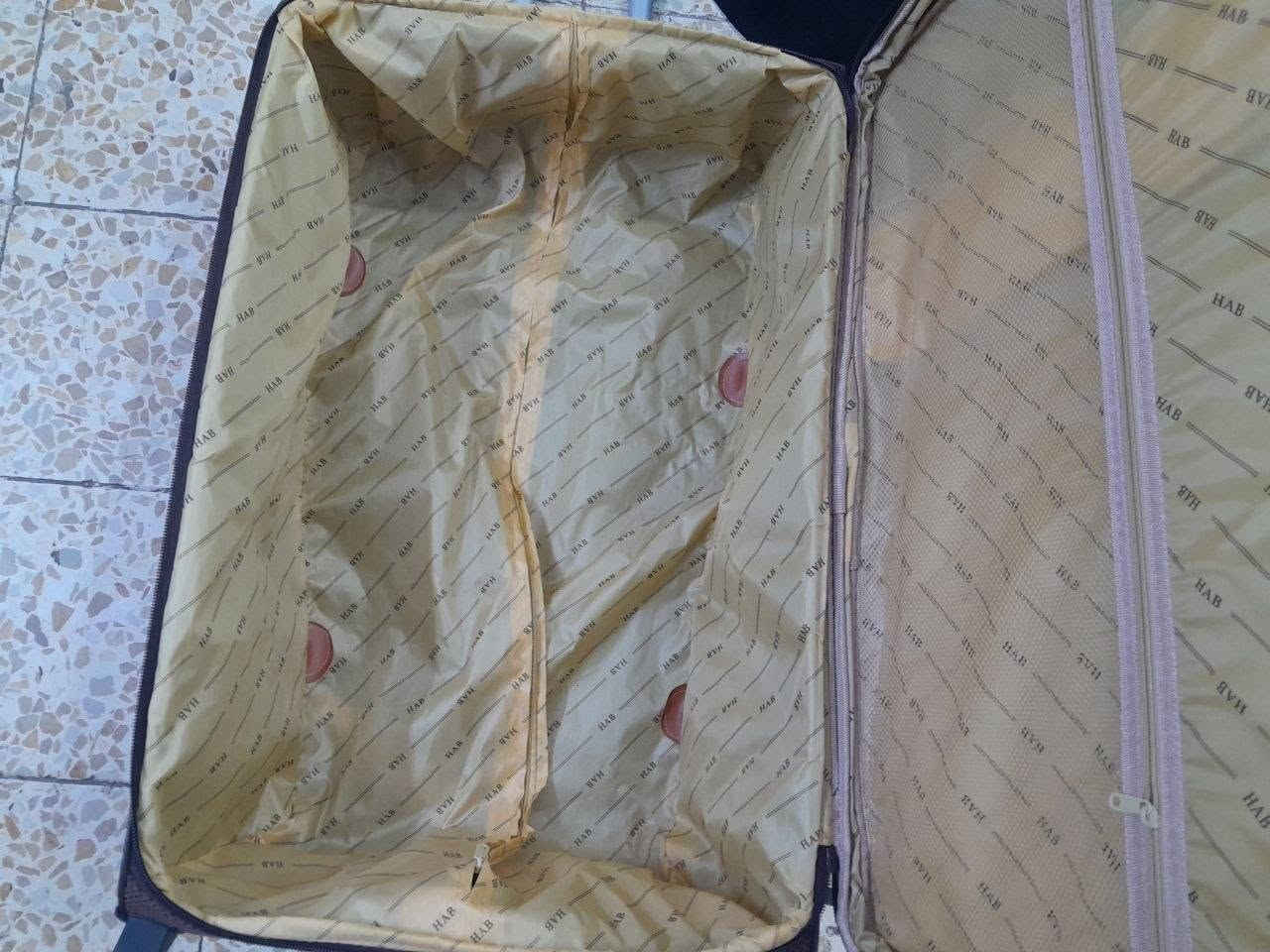 السلام عليكم جنطه سفر حجم كبير ما مستعمله ولامره السعر ٦٥ وبيها مجال العنوان بغداد الاسكان


**إذا كنت صاحب هذا الإعلان وتريد حذفه لأي سبب، رجاءا أرسل رسالة إلى الدعم الفني**