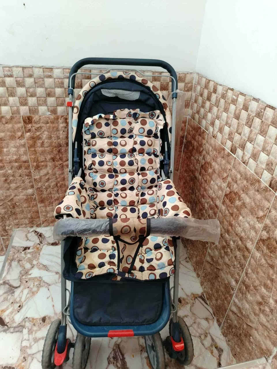 السلام عليكم من رخصه الادمن 
عندي العربانه للبيع 25 جديده ونظيفه
بيه مجال


**إذا كنت صاحب هذا الإعلان وتريد حذفه لأي سبب، رجاءا أرسل رسالة إلى الدعم الفني**