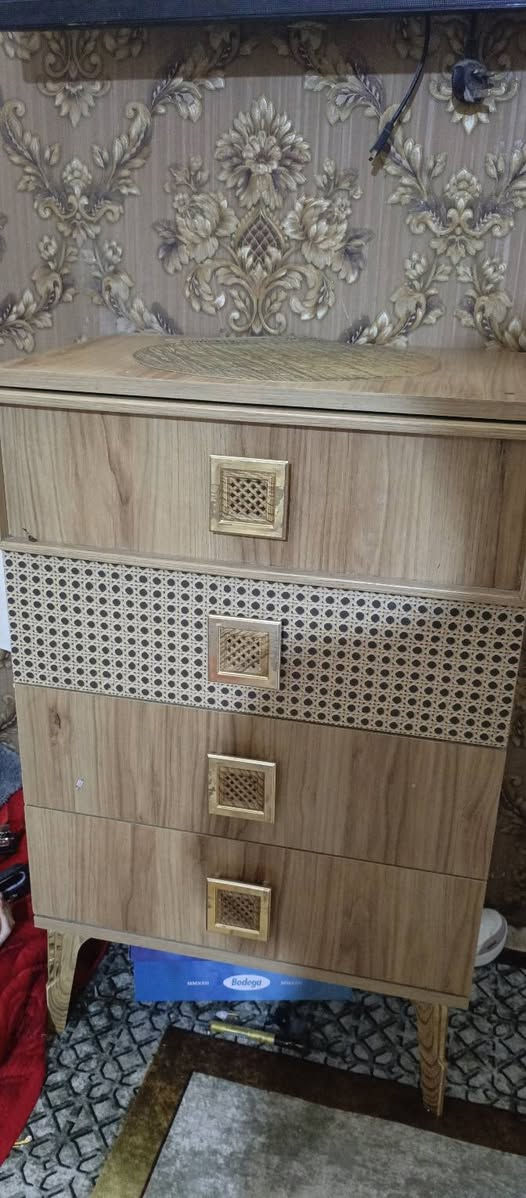 غرفه تركيه ٩ قطع نضيفه سعر ٩٠٠
مكان الشعله


**إذا كنت صاحب هذا الإعلان وتريد حذفه لأي سبب، رجاءا أرسل رسالة إلى الدعم الفني**