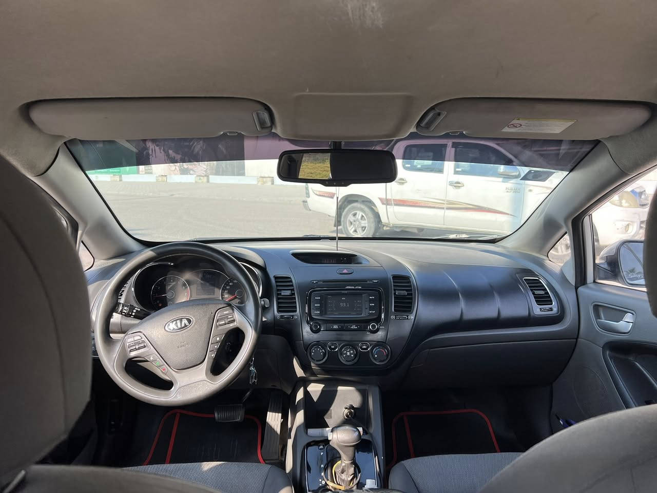 السلام عليكم. 
سيراتو خليجي 
موديل 2017 
ماشيه / 120 
مكينه 1600 دوش المرغوبه 
مكفوله / محرك + كير + تبريد 
رقم مميز
بيه شبر باب عكس السايق 
مكاني الغزاليه 

***********
125 وبيه مجال
