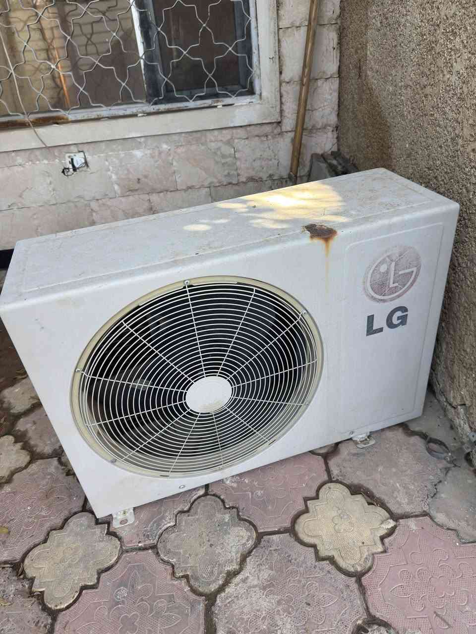 سبلت 2 طن الخارجيه LG والداخليه اوكس مشكلته الداخليه تجمد مكاني بغداد الغزاليه ***********
