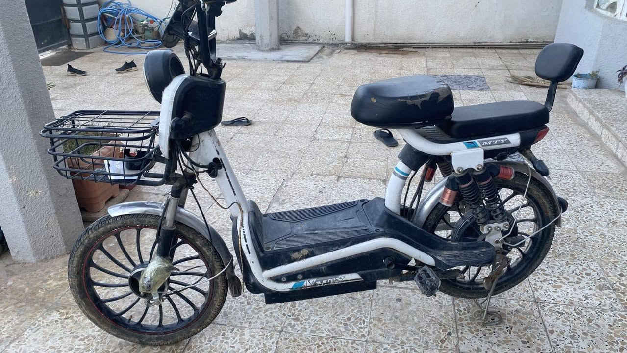 سلام عليكم ورحمه الله وبركاته عندي موطور شحن للبيع فول مواصفات عدد البطاريات 5 جديد بس نقص بريكات السعر 340وبي مجال مكاني بيجي حي العصري الاستفسار ***********واتساب
