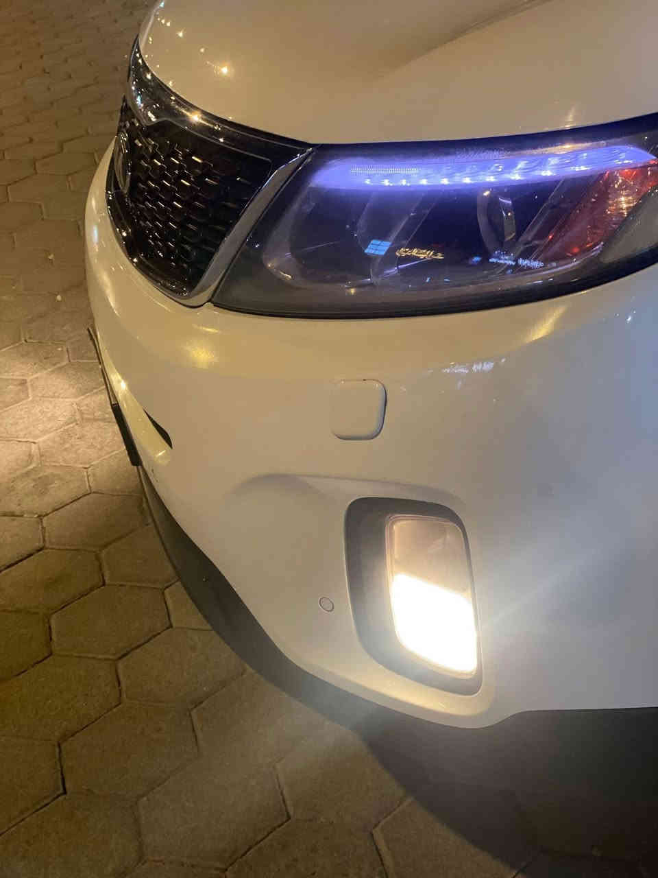 السلام عليكم 
اخواني 
سورنتو (2013) شكل ال 15
اخواني خلجيه محرك دوش 6 سلندر
السياره دولي هاي تجي اعلى الموصفات
محرك (6) سلندر 
الرقم بغداد 
محرك وكير شركه تخم تاير صدر جديده 
الموصفات بنرامه
انارت ترحيب عنده الاقتراب 
دخول ذكي بصمه 
تشغيل بصمه 
المري شفط عنده التقفيل
لد داخلي أربع أبواب 
حذن ميموري
كراسي كهرباء
كراسي جلد 
استيرن كهرباء وهيتر 
العداد ليزري
تحكمات فول 
شاشه كأمره دواره
7 راكب 
تبريد 3 قطع 
الكراسي امامي حار بارد والخلفي حار فقط 
بردات وابواب بلاديه
ليت وكشاف زنون ولد بك ليت شمعه ولد
حساس امامي وخلفي 
بزاز ليت
  

     السعر (185)قفل 
عنواني الانبار الرمادي السياره مكفوله 
***********
‭.     0773 378 1061‬
