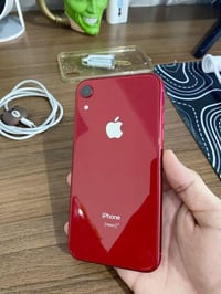 ايفون XR  نضيف استعمال بيت  بطاريه مبدله تفصيخ خدمه ٩٠   مكفول من كل ا...