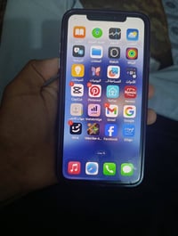 آيفون XS ماكس • ٢٥٦ • بطاريه ٧٥