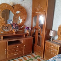 للبيع غرفة نوم كاملة بحالة جيدة جداً تتكون من: سرير مع ظهر ديكوري مميز...