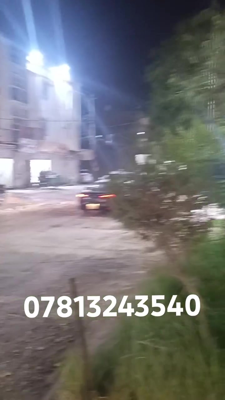 ***********
