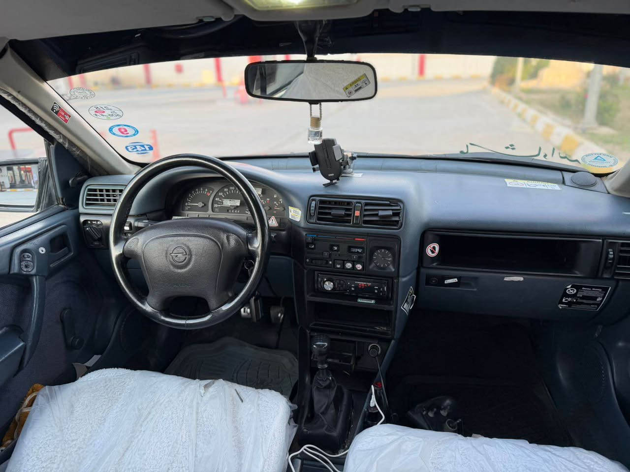 السلام عليكم للبيع فقط نقد بسعر 43 
اوبل ڤكترا موديل 1992 محرك 20 محرك وكير شرط رقم سليمانية دولي وسنوية جديد وبيها بطاقة بانزين وبسمي تريد وكالة تحويل حاضر مكاني كركوك وهذا رقمي 
*********** كركوك, العراق
