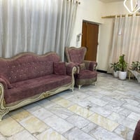 تخم قنفات • سبع مقاعد • تواصل خاص