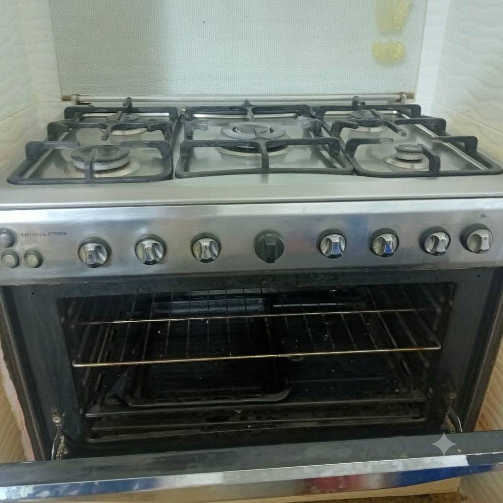 للبيع طباخ 
طباخ بحالة جيدة، نظيف وشغال، 5 عيون وفرن حجم جيد. مناسب للبيت والاستخدام اليومي.
✅ عيون كاملة
✅ فرن عملي
✅ جاهز للاستخدام
💰 المطلوب: 200 ألف دينار 🔹 السعر قابل للتفاوض للجادين
📍 الموقع: الكوت
للاستفسار


**إذا كنت صاحب هذا الإعلان وتريد حذفه لأي سبب، رجاءا أرسل رسالة إلى الدعم الفني**
