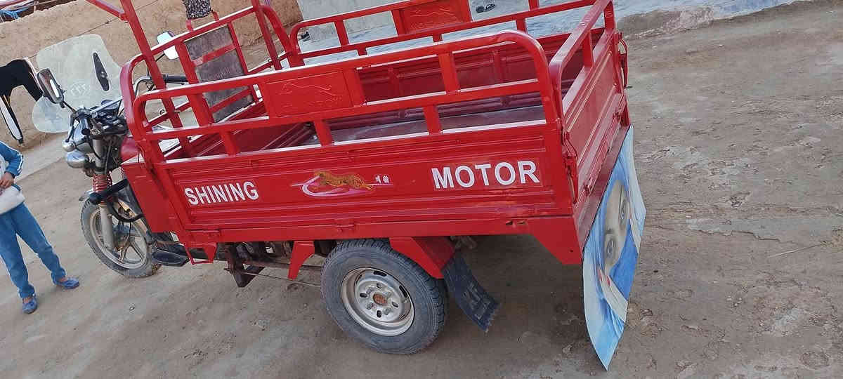 ستوته البيع موديل ١٨ ستوته حلوه حيل مال جناي مصبوغه عام مكاني تكريت السعر مليون ٢٥٠ وبيهه مجال قليل خاص ماجاوب الاستفسار ***********
