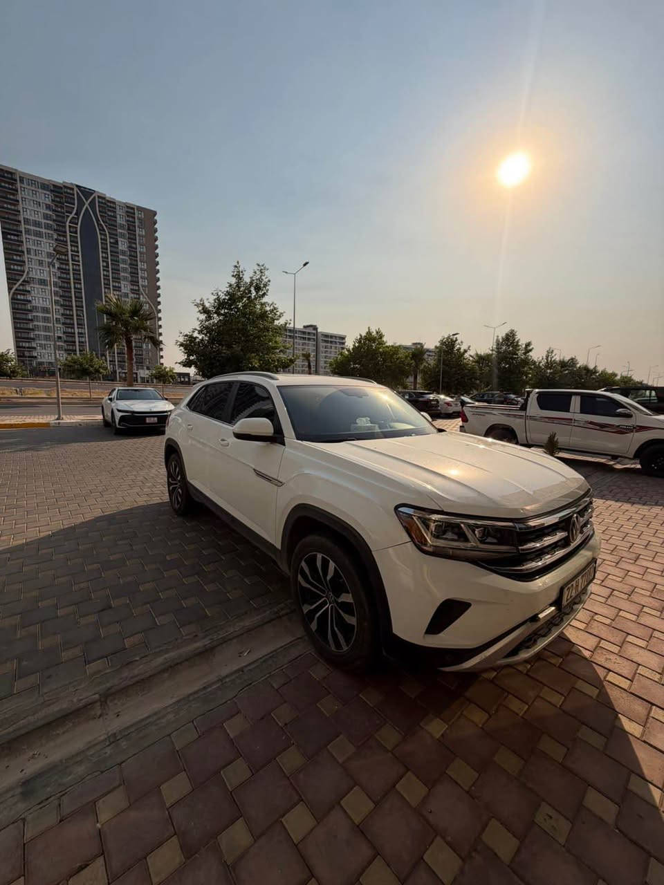 🚘 للبيع: أطلس 2020 بحالة ممتازة
 ● 🚗 النوع: أطلس
 ● 📅 الموديل: 2020
 ● ⚪ اللون: أبيض
 ● 🔥 المحرك: 6 سلندر
 ● 📍 الممشى: 70 ألف
 ● 🛠️ الملاحظات: بيها قطعتين صبغ (باب السائق والجاملوغ/الرفرف جهة السائق).
السيارة نظيفة، والمحرك والجير بحالة ممتازة، وجاهزة للفحص بأي ورشة.�للاستفسار والتواصل، يرجى المراسلة على الخاص أو الاتصال.
***********
*********** اكر, نينوى

