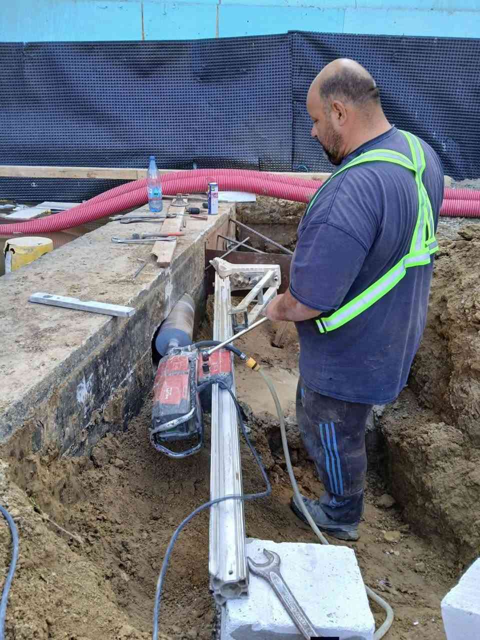 نجف كوفه مستعدون  لتثقيب وقطع الكونكريت (الصب) لكافة  البنايات والمباني السكنية والحكومية   مقاولات عامة تثقيب  سبالت ومجاري التعليك والهوائيات وقص الكونكريت والبلكونات والأسطح العمل في نجف والمحافظات   
*********** والتوفيق من الله #كور #ثقوب #كونكريت #سبالت #فتحات_مصاعد #ركائز #تكسير #تفليش   #مصاعد #مجاري #تثقيب #شيش #منور #درج #تزريف #سكويرة #دريل #خرسانه
