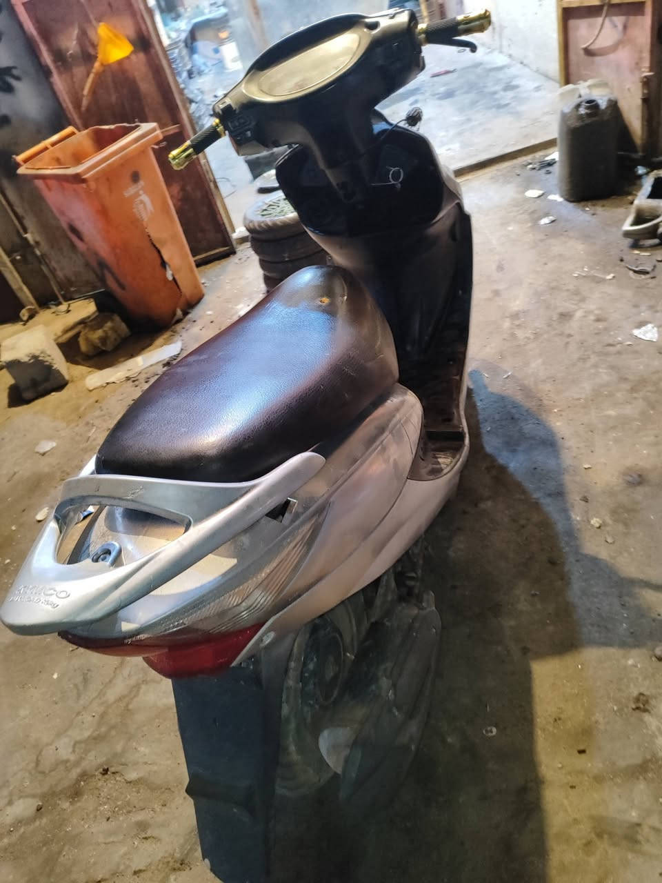 سلام عليكم دراجه للبيع كامكو سعر 450 شراي رسني وتساب ***********
