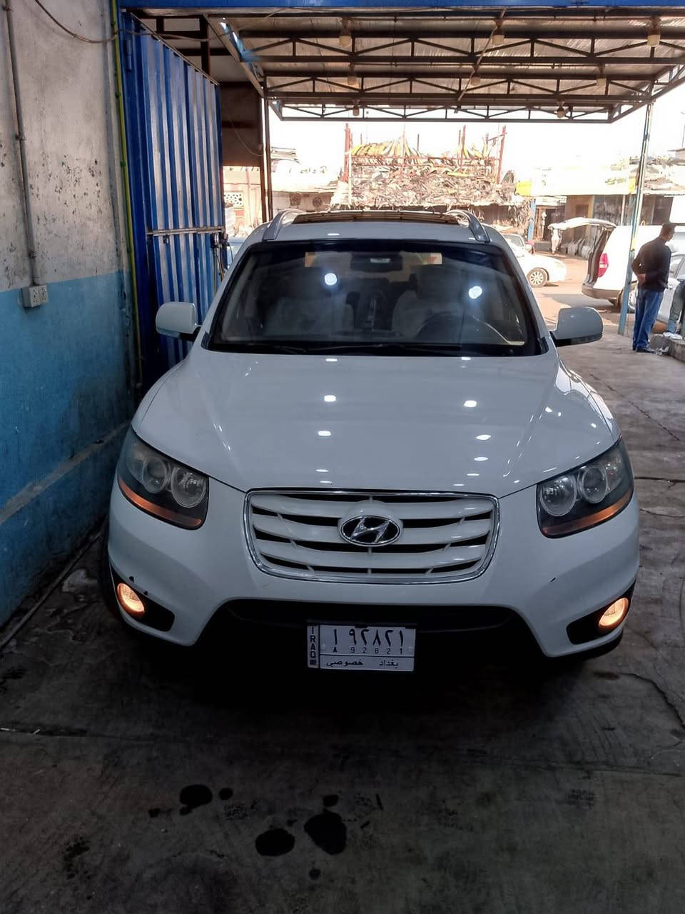 السلام عليكم سنتافي 2011 مكفوله من ظرر فول السعر 165 وبيه مجال رقم صاحب السيارة *********** علي مكان السيارة البياع شرطة خامس
