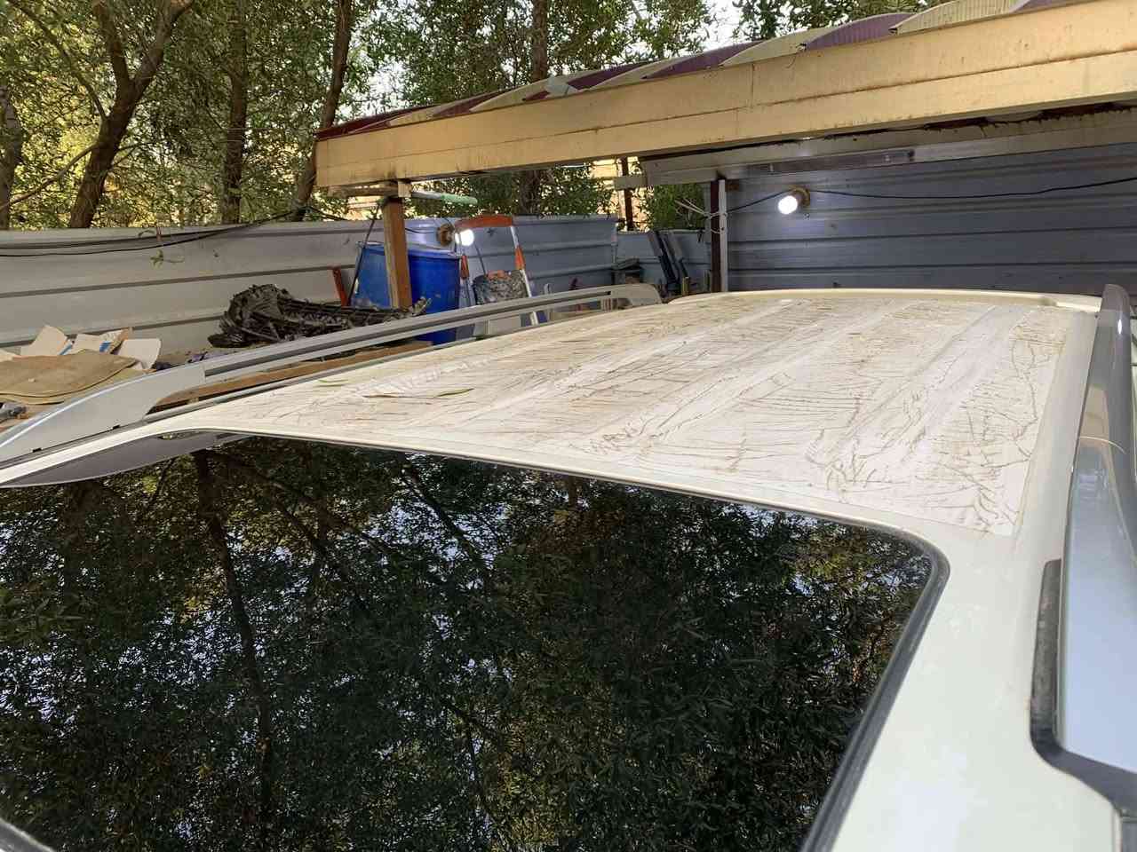 سلام عليكم عندي سياره للبيع لاندكروز موديل 2011 رقم سليمان ماشيه 90 ألف مكفول كفال  سبير مانازل سياره جديده وحلوه عل وضع شريكه سياره فول مواصفات تحويل مباشره عنوان بغداد ولشراي يتصل على الرقم ***********
