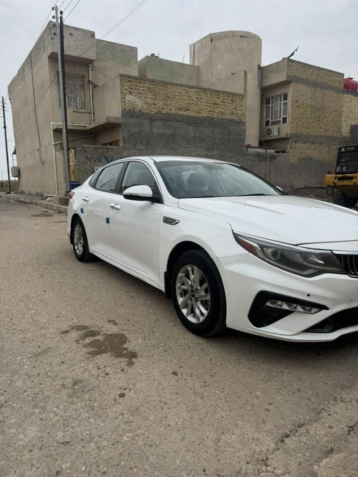 سلام عليكم اوبتما مديل 2020 وارد امريكي بيها قطعتين صبغ وقطعه تبديل الاماميات نص فول حساسات مري مسار ذاتي شاشاه كبيره مكينه مكفوله كير حداديه جديده سعرها 117 السياره حيل حلوه احلى من الصور ماشيه ٩٠ الف مكفوله من دواخل والايرباك شاصي مكفول ماكو هيج نضافه بهل سعر متوازي عل بيع 

‭٠٧٨٨ ٥٩٩ ٥١٧١‬
