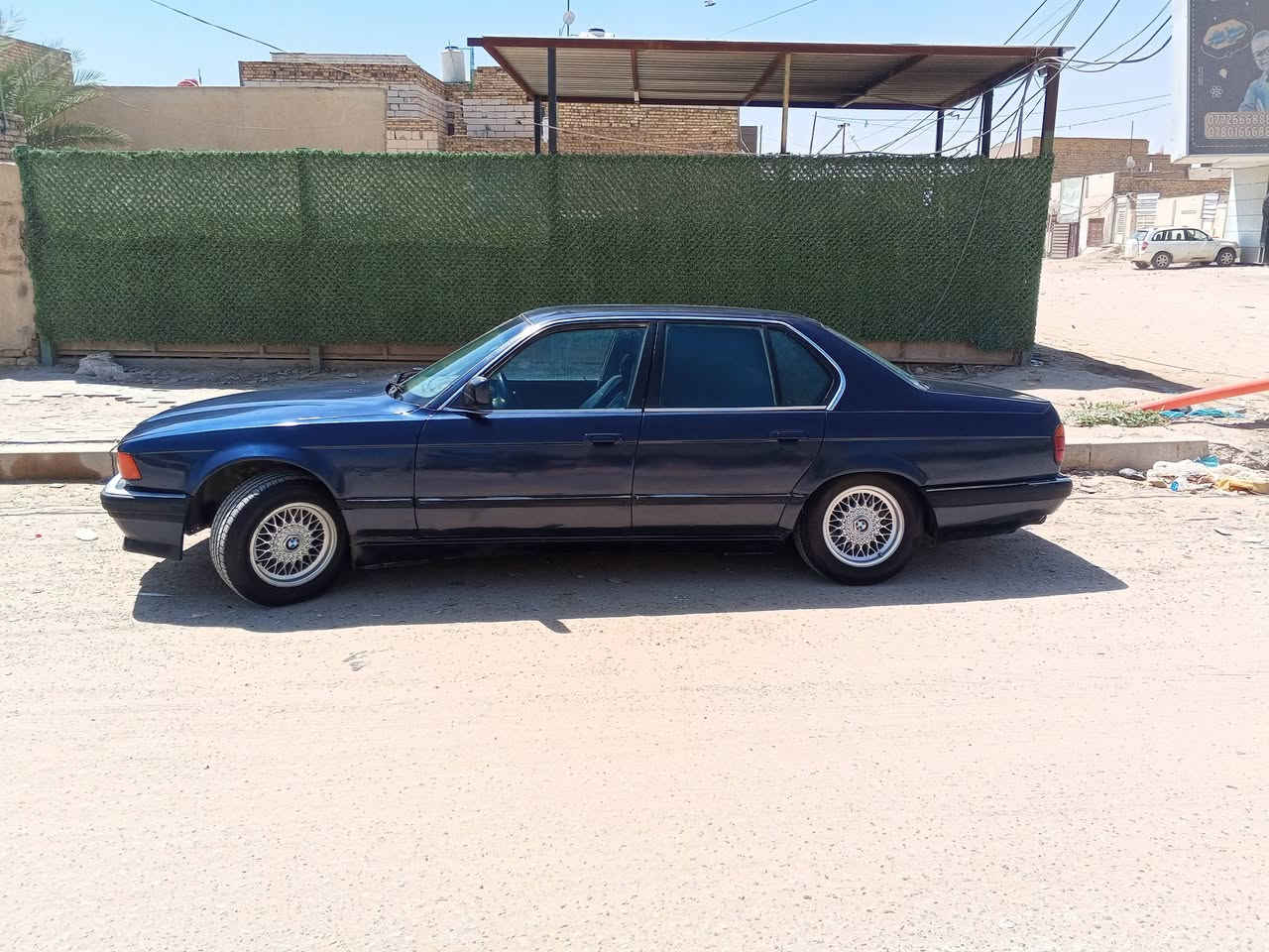 السلام عليكم ورحمه الله وبركاته بيام BM للبيع الحجم 735موديل 1987 مكينه وگير حاويه تخم تاير جديد رقم بغداد مميز حداديه جديده بچم الماني جديد عريض كهربائات كلهه شغاله تبريد شغال ثلج غرفة الداخل نضافه 100/50 اخوان السياره معمره لاخر حبايه عوزهه بس بوليش مالكهه موجود بالديوانيه السياره ديوانيه مركز          *********** رقمي مامتواجد عل فيس
