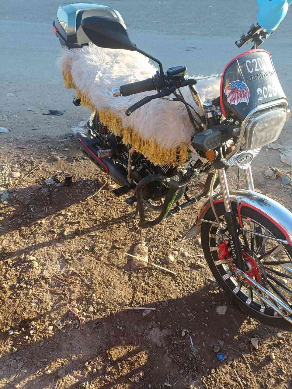 سولنك موديل 25 مصارله هواي من مشدود
بعده على وضع الشركه 
السعر 950 وبي مجال 
موصل 880
***********
