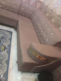 تخم • خشب زان • ١٣مقعد