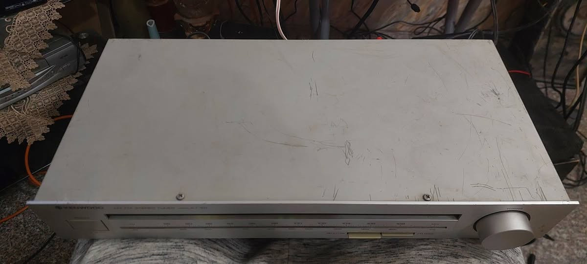 راديو كنووودموجات اف ام و اي ام والكثير لا اعرف تشغيله جيدا الجهاز بحاله جيدة
للبيع السعر ٦٥
***********
