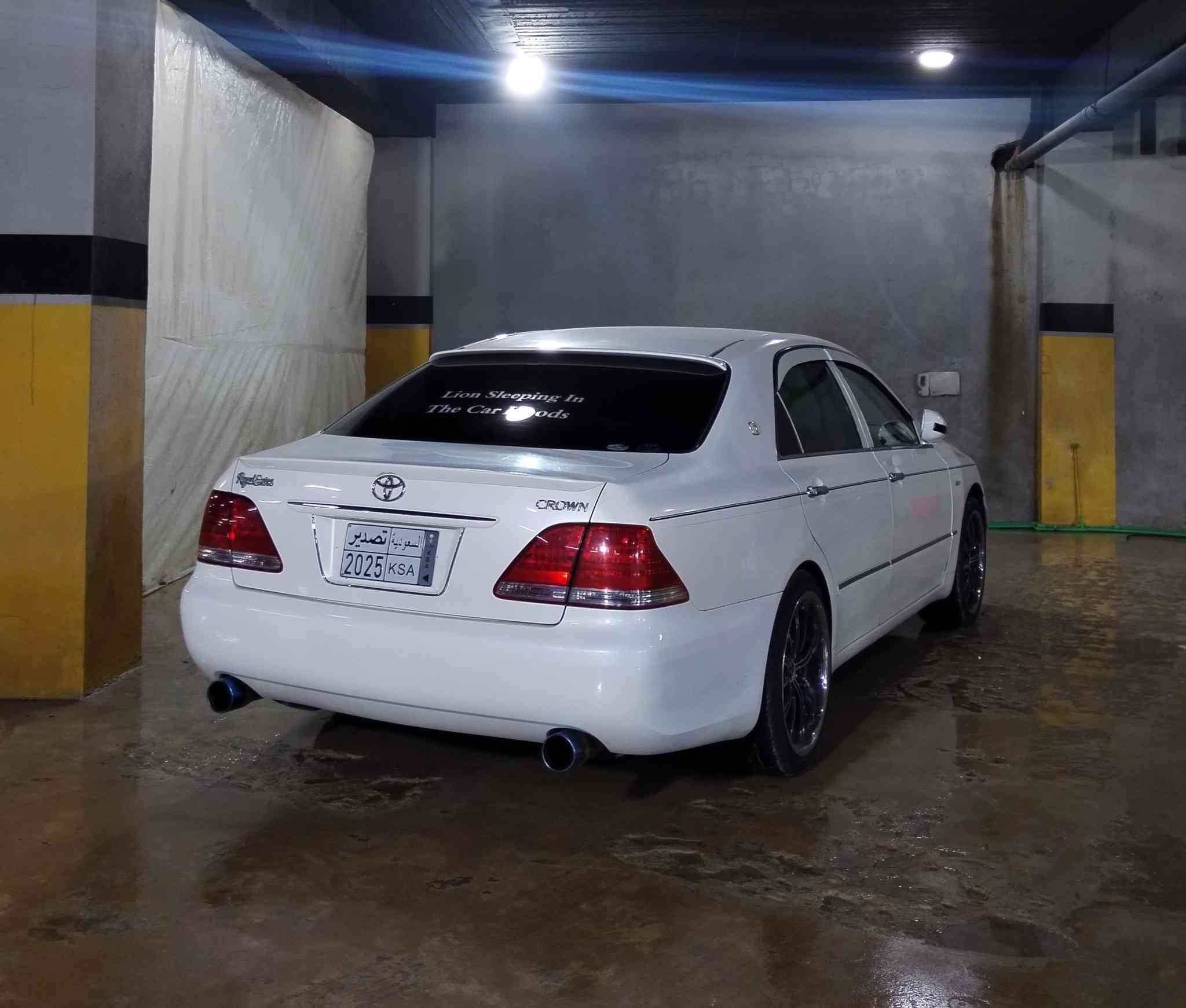 شاهینەی براوە ١٨٠ی ناوزەرد ٢٠٠٤ بەرمەجە و سپۆرتکراو
قوفلی km ی کراوەتەوە 
بەرمەجەی خێرا وەڵامدانەوە 
شوتەی سپۆرتی بۆ دانراوە
فیتپەمپی سپۆرتی بۆ بەستراوە
پلاکی بەرمەجە کراوە
ساڵانسای دەسکاری کراوە 
چوار تایەی تایلەندی ئۆرجیناڵی Z ی خراوەتە سەر
 ویلی سپۆرتی ١٩ی دووسایزی بۆ بەستراوە 
کامل جوانکاری بۆ کراوە 
برێکی بەستراوە
تەبرید سارد و گەرم بە شەرت 
کارەبایی هەموو گیانی بەشەرت
گێر و مەکینەی بەشەرت
پاتریەکی لۆکی خراوەتە سەر
رۆنی گێر و مەکینەی بۆ گۆردراوە
٢٥٠ دینار مەسروفی نیە 
تب / بەسمە نیە سویچە 
سعری ٤٨ و مەجالێ برایانە
ژ.م  ***********
