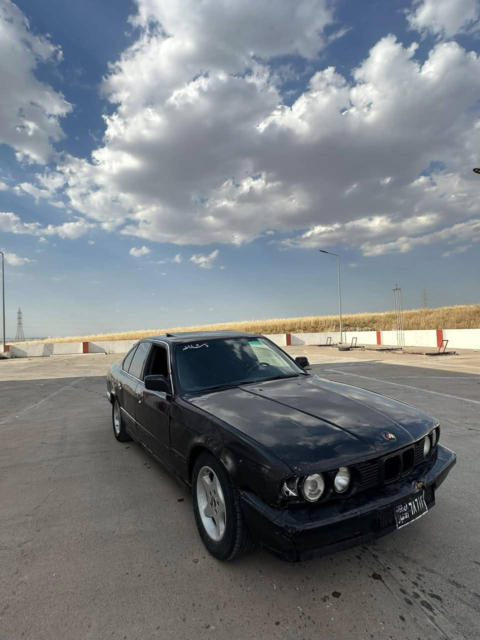 BMW 520گێر حادی مۆدێل1992 ئارم پلاستیک گێر و مەکینە و ئەکسل بە شەرت سەیارە کە پشتوو پێشی شلە مواسەفات دووجام کارەبای سلات ABS ٤بەرە دەرکە فۆرمیکا 
 نرخ ١٤$ کەمێک مەجال 
شوێنی هەولێر خەبات 
ژ. م. ***********
