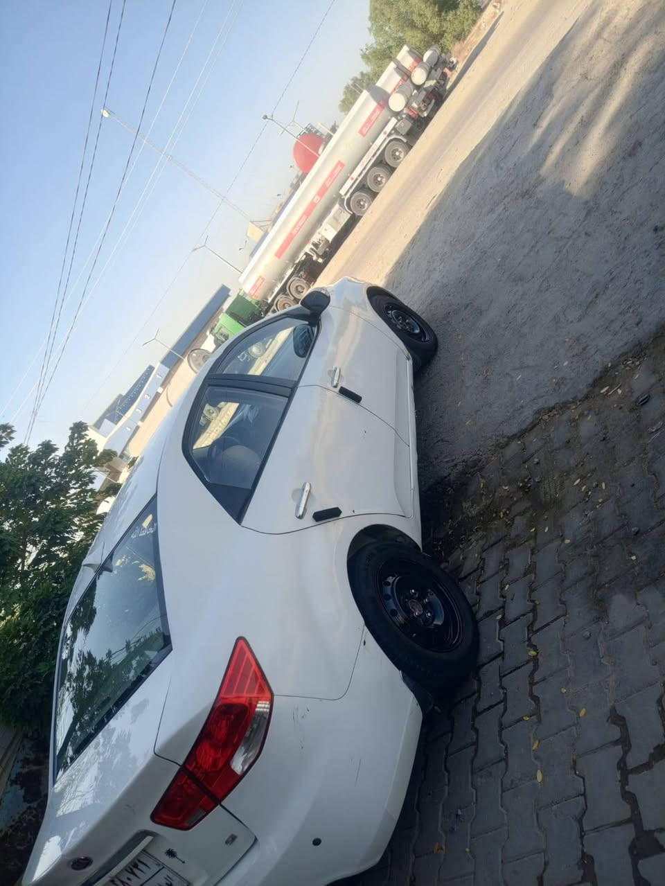 سلام عليكم سياره سيراتو 12 خليجيه السعر 36
 كص جنطه شغل فول ادوات أرقام وسنويه اربيل موديل محرك دكشن عالي سياره جاهزه من كلشي وكلشي شغال كير ومكينه بل كارتون تخم تاير حداديه كهربائيات باتري كله جديد تتفئه تبريد غرفه جديدة مكان سياره نجف تواصل عن طريق ***********
