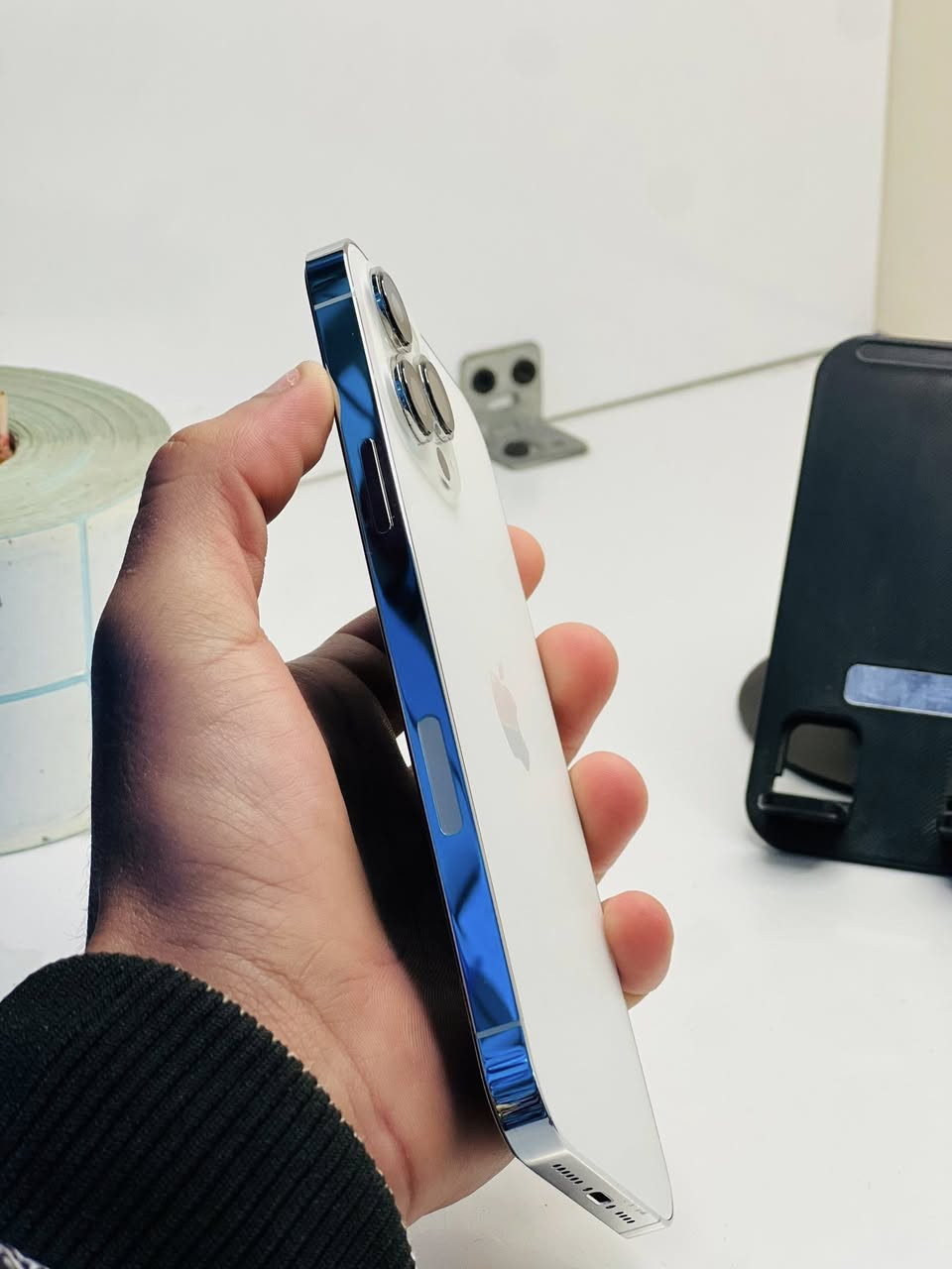 ايفون ١٣برو ماكس
بطاريه٨٦بلاد الجهاز 
ما مفتوح الجهاز فول 
نضافه ذاكره٢٥٦السعر
خاص العنوان بابل محاويل
***********متوفر توصيل جميع المحافظات
