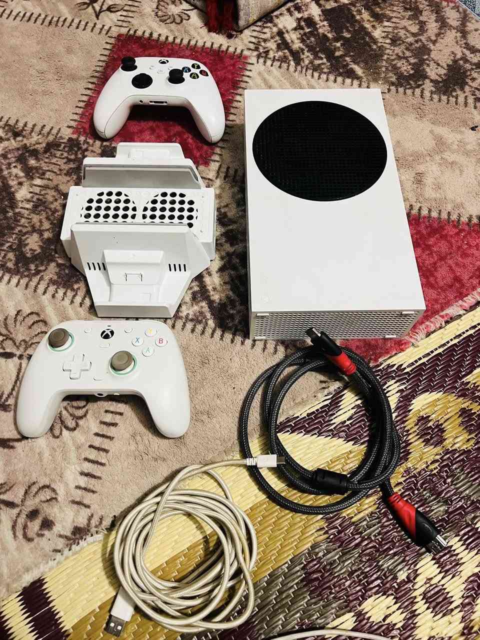 Xbox series X
مستخدم نضيف الجهاز جهاز اجاني من لخارج طگ كارتونه كارتونته موجودة صار شهر من مفتوح
بي اشتراك كيم بأس شهرين ويا 
قاعدة تبريد وجوويستكات ثنين ويا 
كيبل HDMI
شاحنة جوستك تايسبسي 2م
الجهاز جديد تجي تفحصه وتقتنع يلا تاخذه 
مكاني كربلاء 
موجود فقط واتساب واتصال على هذا الرقم 
***********
