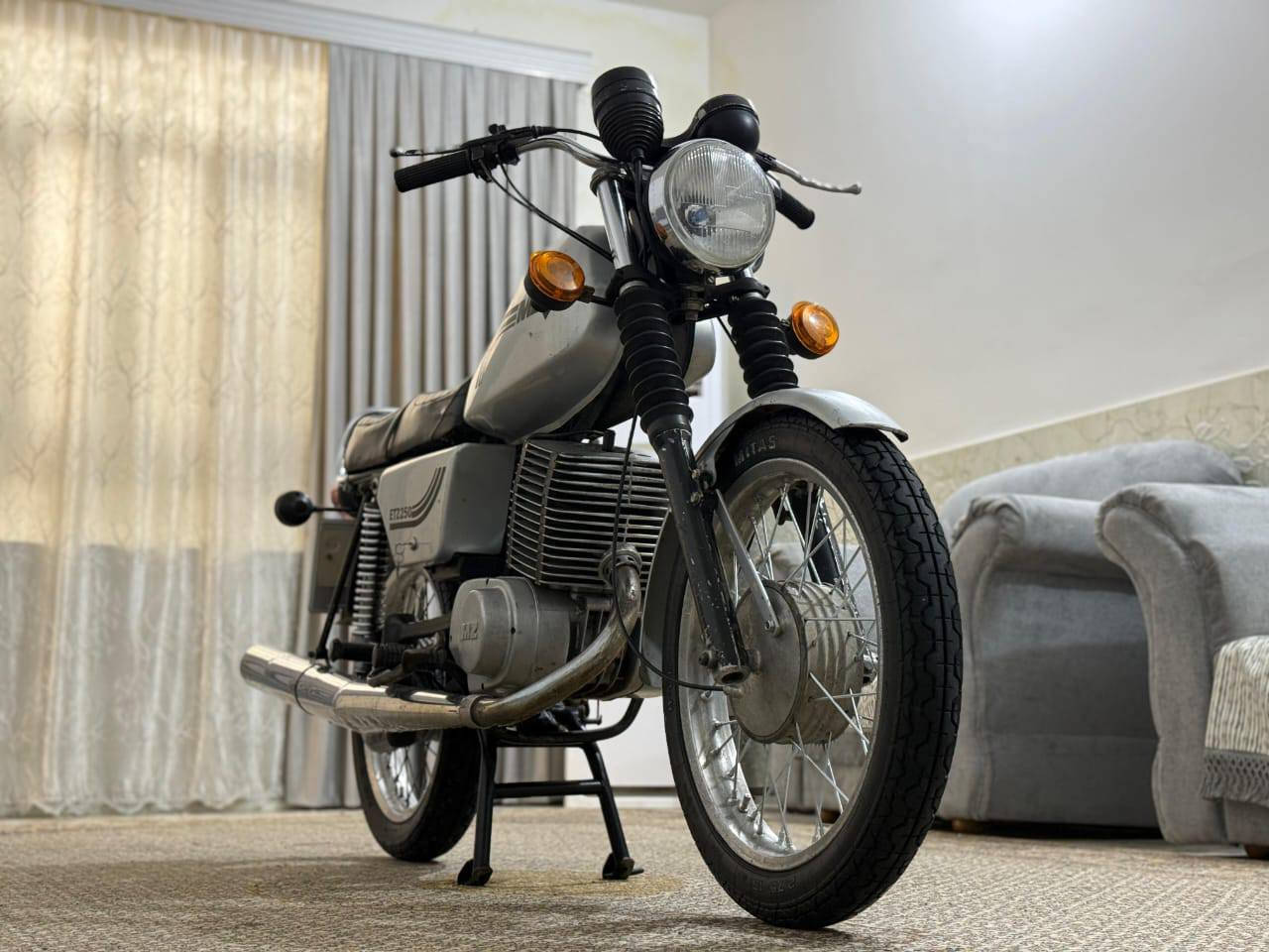 سلام عليكم تحياتي للجميع مرخصة الأدمن ماطور بلادي كل ألماني للبيع ٨٢ باله الاستفسار الرقم ***********
