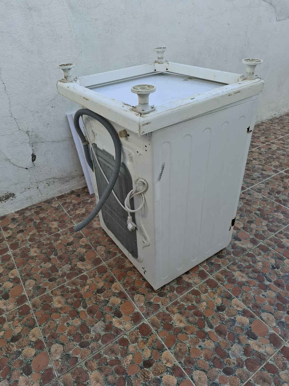 غەسالەی LGخۆشناو زۆرپاکو خاوێنە تۆزێ بۆیاخی ڕۆشتوە120هەزار
*********** له باریکەم نزیك سلێمانی
*********** السليمانية, العراق
