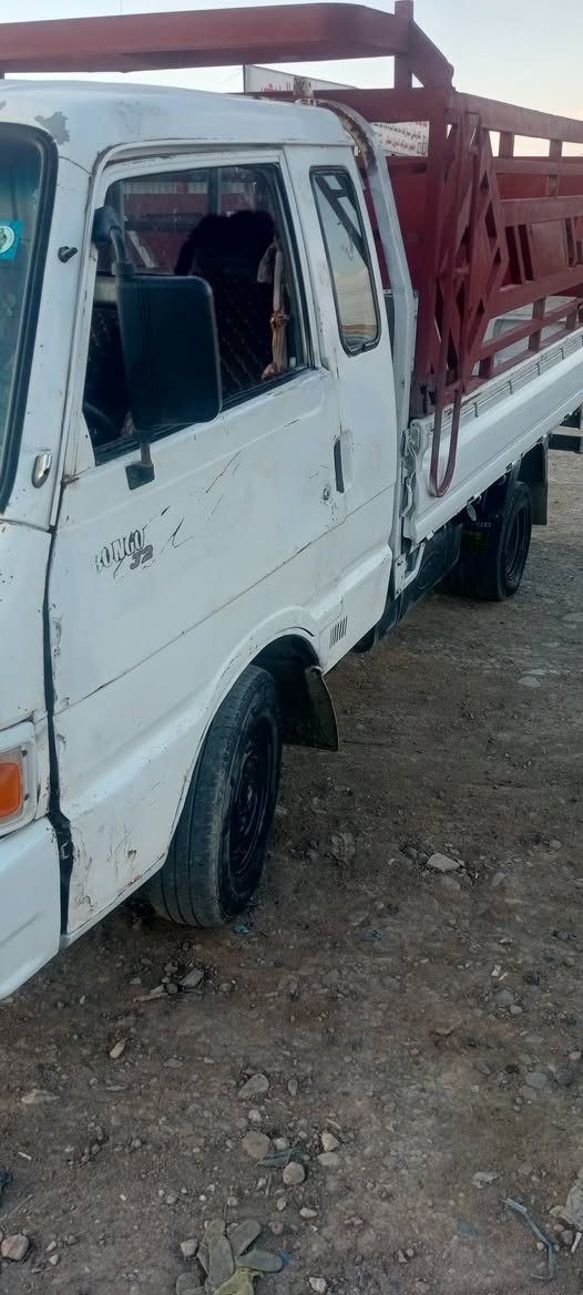 السلام عليكم كيا موديل 95 7 شنقال السعر 48 مكان بغداد المعامل ***********
