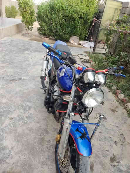 سلام عليكم سيبي فور جيل ثاني دراجه مكفوله كفاله عامه عده لغبق لفوك شويه راشح دهن هوه مامبين بس عن لحرام اني اكلك عليه  دراجه تاكل شارع 
اوراق كامله
نكره سلف بكل وقت
تخم بلكات NGKجدد
سكان رياضي
يدات رياضي 
بانزين كله محسن
مجامع يدات جدد
واير كلج جديد
كهربائيات كله شغاله
تايرات جدد دراجه متعوب عليه 
مال واحد جناي 
مكاني لانبار الكرمه
رقم ***********
(ملاحضه) لاتسئلني شبيه كلهن كتبتلكياهن غير متواجد ع خاص 
سعر 14 وبيه مجال غليل

