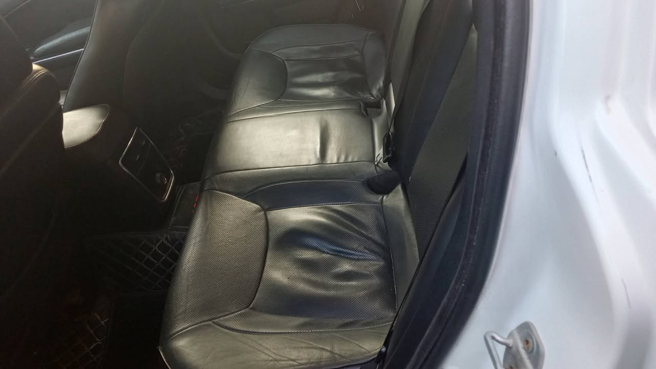 جارجر 2013 بدون ضرر فول ماعدا سلايت تحكمات استيرن شاشة جبيرة موجودة بالموصل
***********
***********
