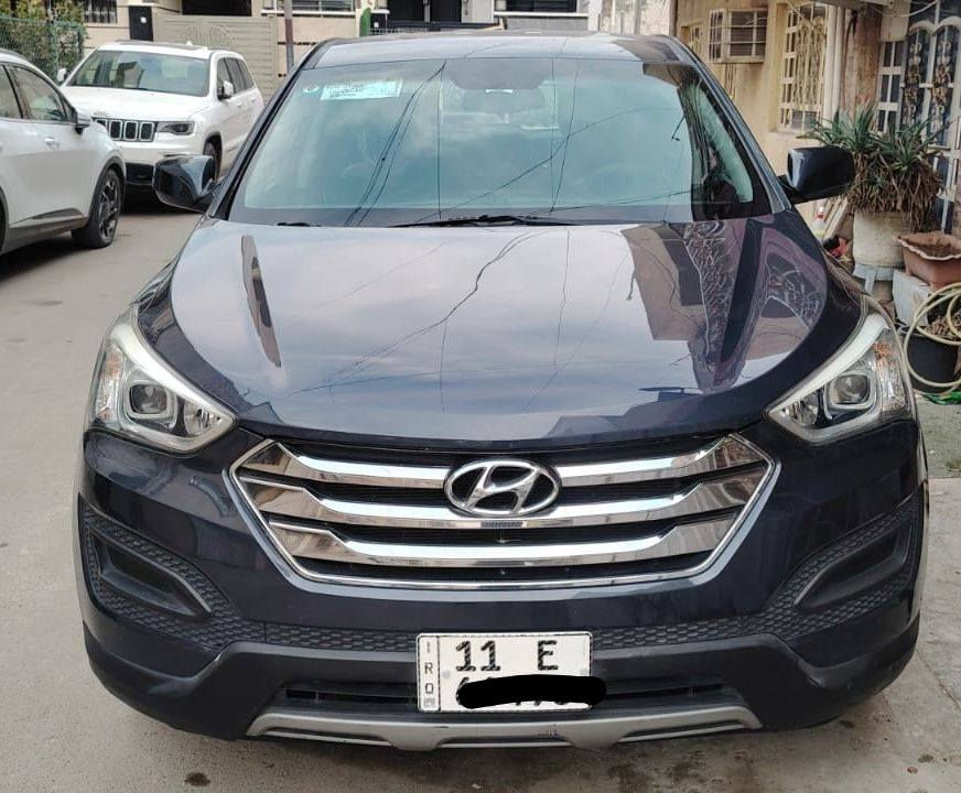 السلام عليكم للبيع او مراوس سنتافيا ٢٠١٥ وارد امريكي محرك ٤ سلندر ٢٤٠٠ ماشية ٧٢ الف شاشة جبيرة كامرة خلفية تحكمات لدات امامي يدات نيكل كشنات جلد سبورت السيارة ومحرك كير مكفولات ع وضع الشركة سيارة جديدة رقمها بغداد هزة جديدة حادث امريكا باب أمامي يمنه تبديل فقط قطعة وحده وبيها امباوكين لون الجاملغ الامامي والباب الخلفي مجرد توحيد لون ايرباك بردة فقط واستيرن ودشبول سليمات بجمها كبس مال شركة سعرها ١٣٨ $ وبيها مجال بسيط للشراي ان شاءالله للاتصال *********** بي واتساب هم مكان السيارة بغداد جانب الكرخ
