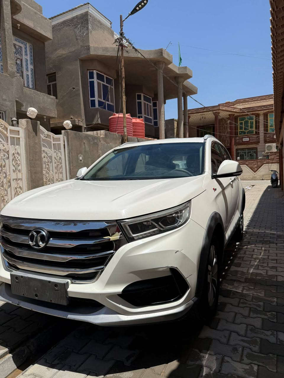 BAIC X65
فول مواصفات 
بدون رقم حره ما مطلوبه شركه 
مكان السيارة السماوه 
ماشيه ١٠٠ كيلو 
السعر ٩٥ 
***********
