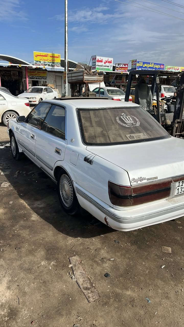 السلام عليكم سياره هارتوب البيع موديل 1987 مكينه وكير جدد حداديه حلوه تبريد ثلج رقم بغداد دولي مكان سياره بالنجف السياره مكفوله من كص ونقل جثه السعر55وبيها مجال اتصال فقط ***********
