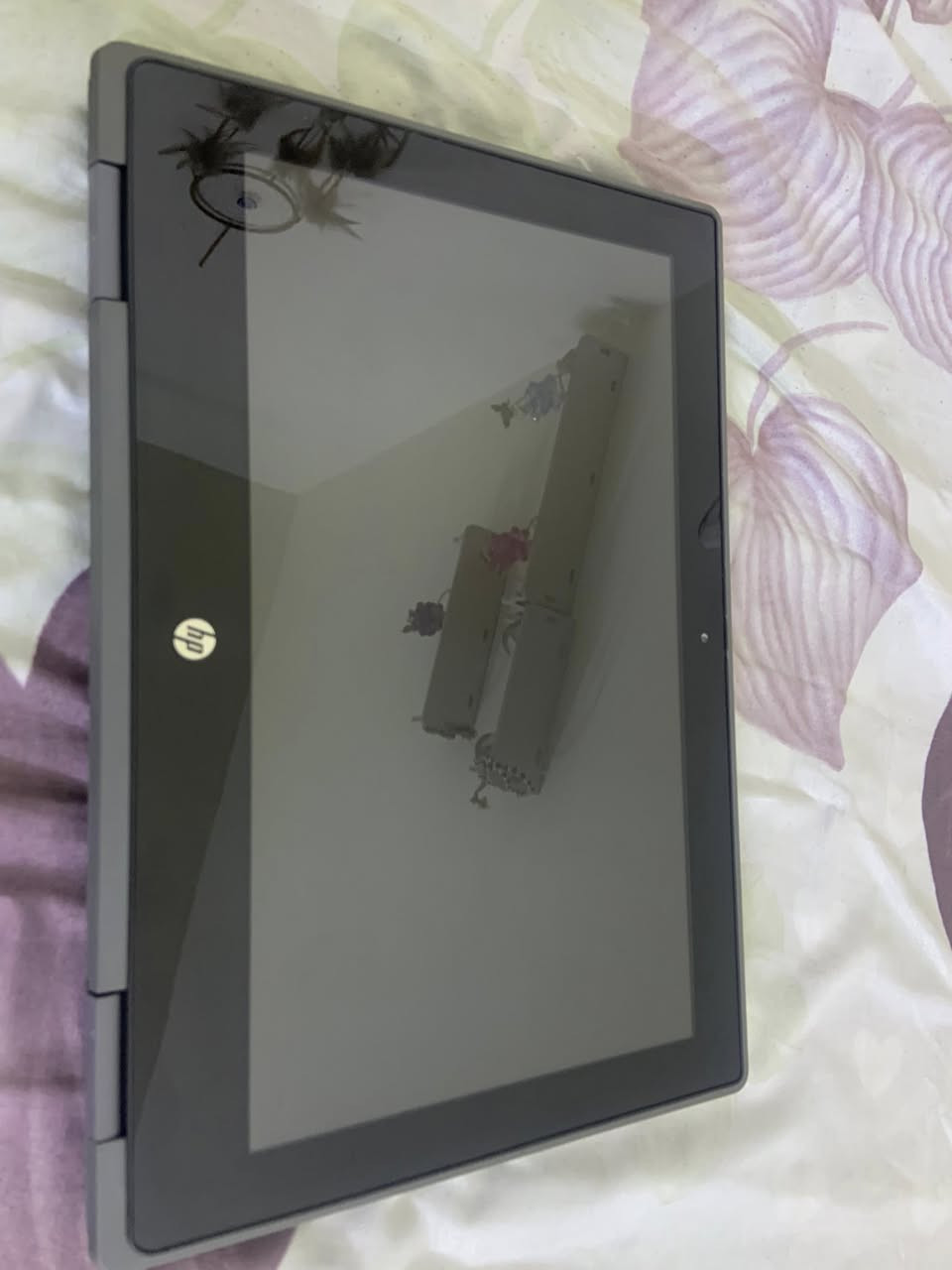 لابتوب hp لمس قلاب 360 درجه ثنين بواحد يرهم كلابتوب او ايباد ، يحتوي جميع البرامج من اوتوكاد وتواصل جتماعي وذكاء صطناعي وبرامج اكسل ، مناسب جدا للدراسة والتصفح والاعمال الهندسيه. يجي ويا ماوس وباد هديه وحقيبه 
اللابتوب نظيف جدا وعملي وخفيف 
سعر ٣٢٥ الف وبيه مجال ان شاء الله 
عنواني بغداد الامين الثانيه بيت بنيه يم كهوة صدام
***********
