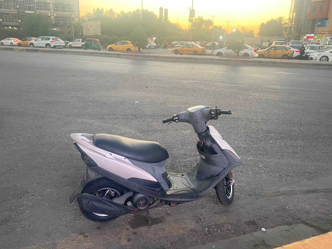السلام عليكم
ماكس عدله للبيع
الدراجه صارلهه ٢٤ يوم من نازله 
لدراجه بلاديه كفاله مكينه كفر شاصي 
دراجه بيهه ويل رياضي بيهه صدر رياضي اجه بيهه 
او بيهه دمام اوبيهن جننطه بل صندوك 
كهربائيات كلهه شغاله لدراجه خير من الله 
كلهه ختم واحد سعرر ب ١٢٠٠ 
العنوان بغداد الشعب 
‏***********
