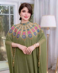 ✨ موديل هندي…👑  فخامة تحچي وحدها! 😍 للي يحبون الإطلالة اللي تخطف العيو...