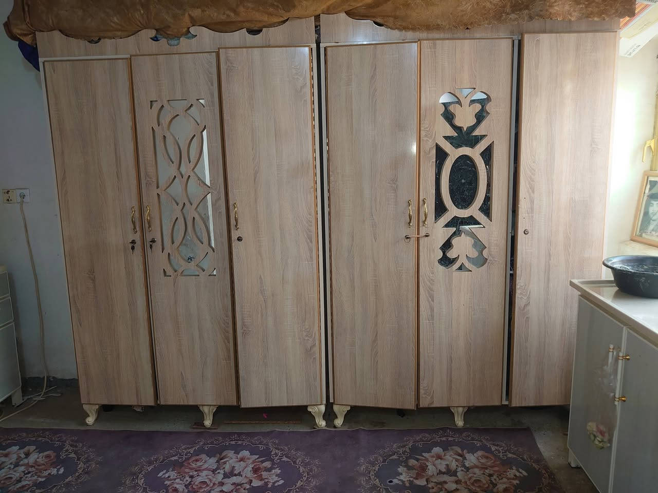 سلام عليكم الكناتير التوم الواحد75وا الجمخانات 75الفراش 25 وا الكنتور البيه جام 50  الرقم ***********
