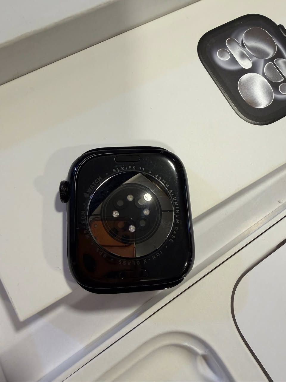 ساعه أبل ⌚️اللون اسود ميتاليك لامع
جيل  11🔥🔥
حجم 4️⃣6️⃣👉👉👉👉
               بطاريه  1️⃣0️⃣0️⃣🔋
نظافه  1️⃣0️⃣0️⃣💯💯
                 ذاكرة  6️⃣4️⃣  💾
مستخدم 10 ايام👍👍👍
 مركز سيمو المايسترو دوره شارع الصحه
***********
اتصال/ واتس اب للحجز
توصيل لكافه محافظات العراق
