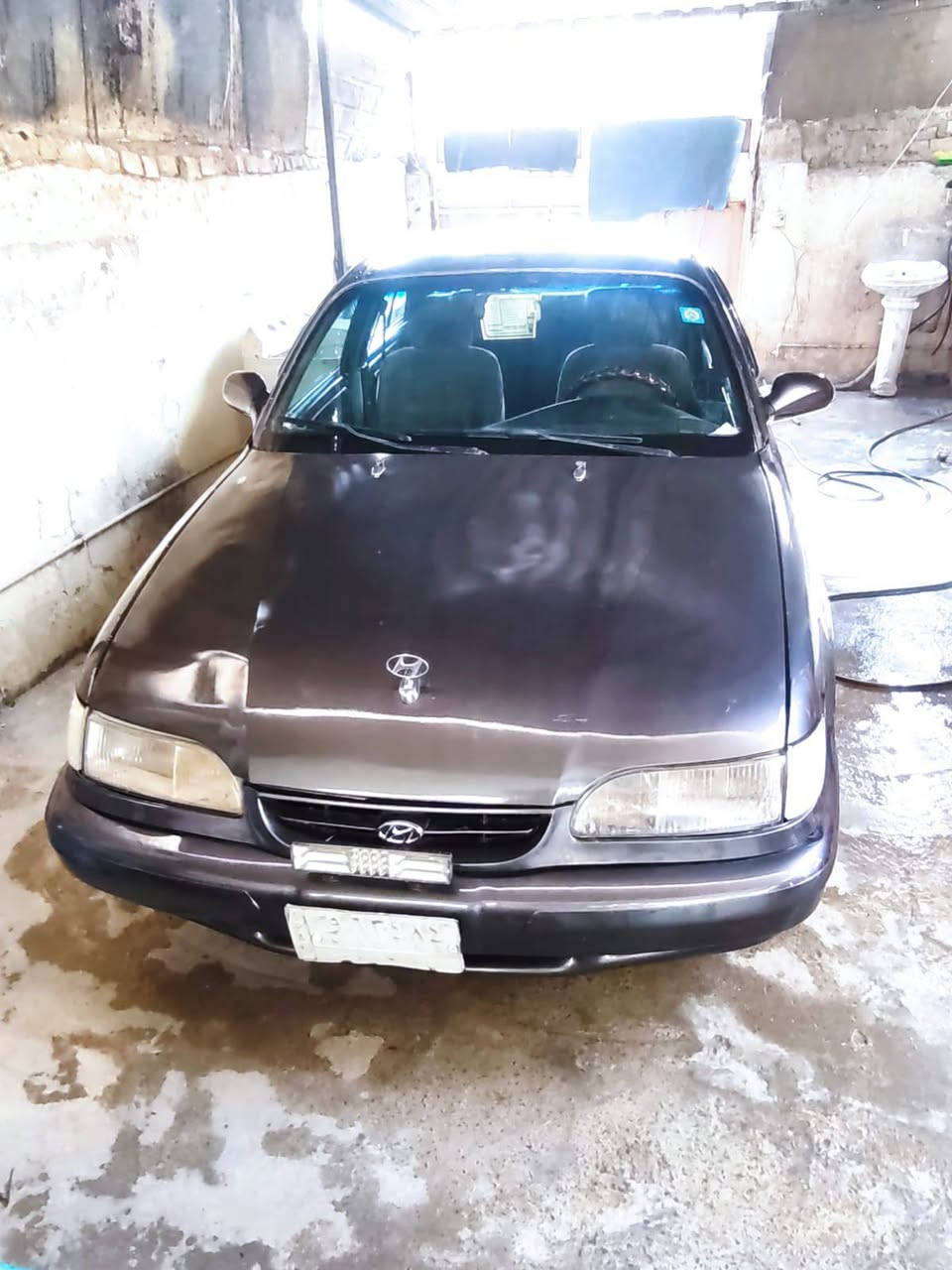 السلام عليكم 
سوناتا ٢ 1994 اوتماتيك ‏‪***********‬‏
مكينه كايمه كير جديد 
صدر امامي خلفي جديد 
السياره بسمي هزه جديده رقم انكليزي بغداد 
كهربايات كامله منضومة بانزين جديده كامله 
باتري جديد تخم تاير ويل جدد السياره كلش جديده واحلاه من الصور بس السياره كايمه مكينتها واكعتلك مال مكينه السعر ٣٥ وبيها مجال بعقوبة, ديالى
