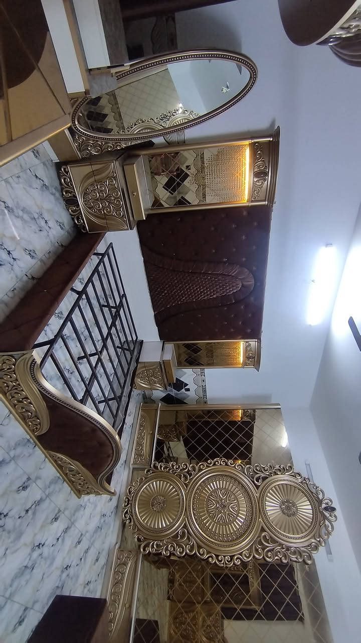 غرفه ملكيه للبيع الغرفه نظيفه نظافتها 100% كلش ضخمه على موت الشيله استفسار على رقم التليفون ‏‪0771 117 4790‬‏
