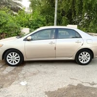 سياره للبيع موديل 9امريكي لون ذهبي حادث جاملغ وباب نفسه مصلح وبيها صبخ...